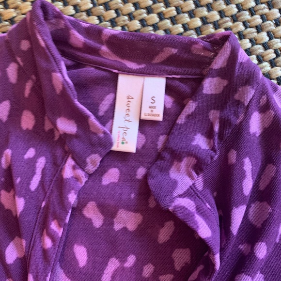 super cute pink/purple leopard print mesh shirt! - Picture 2 of 4